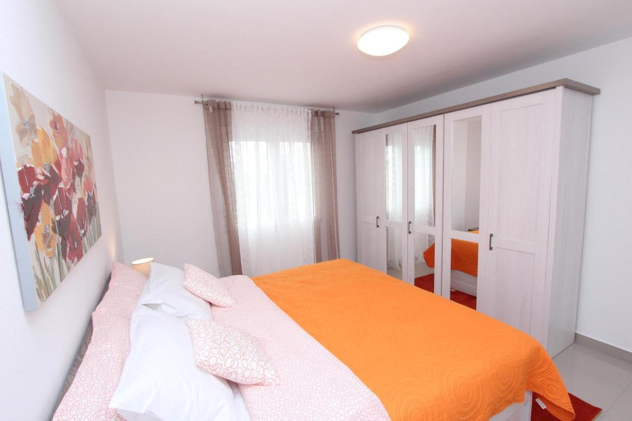 Apartment Sorriso 2 Rovinj Exteriör bild