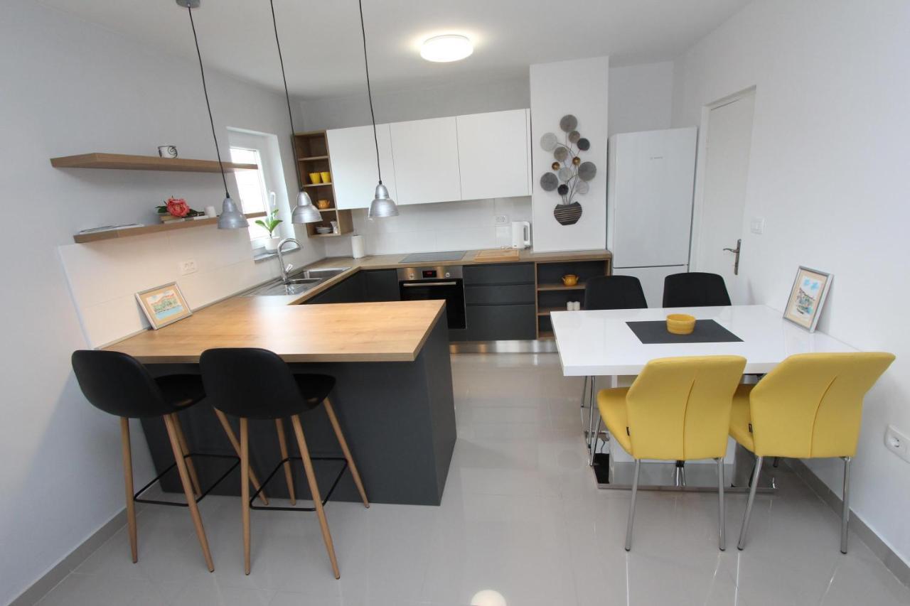 Apartment Sorriso 2 Rovinj Exteriör bild