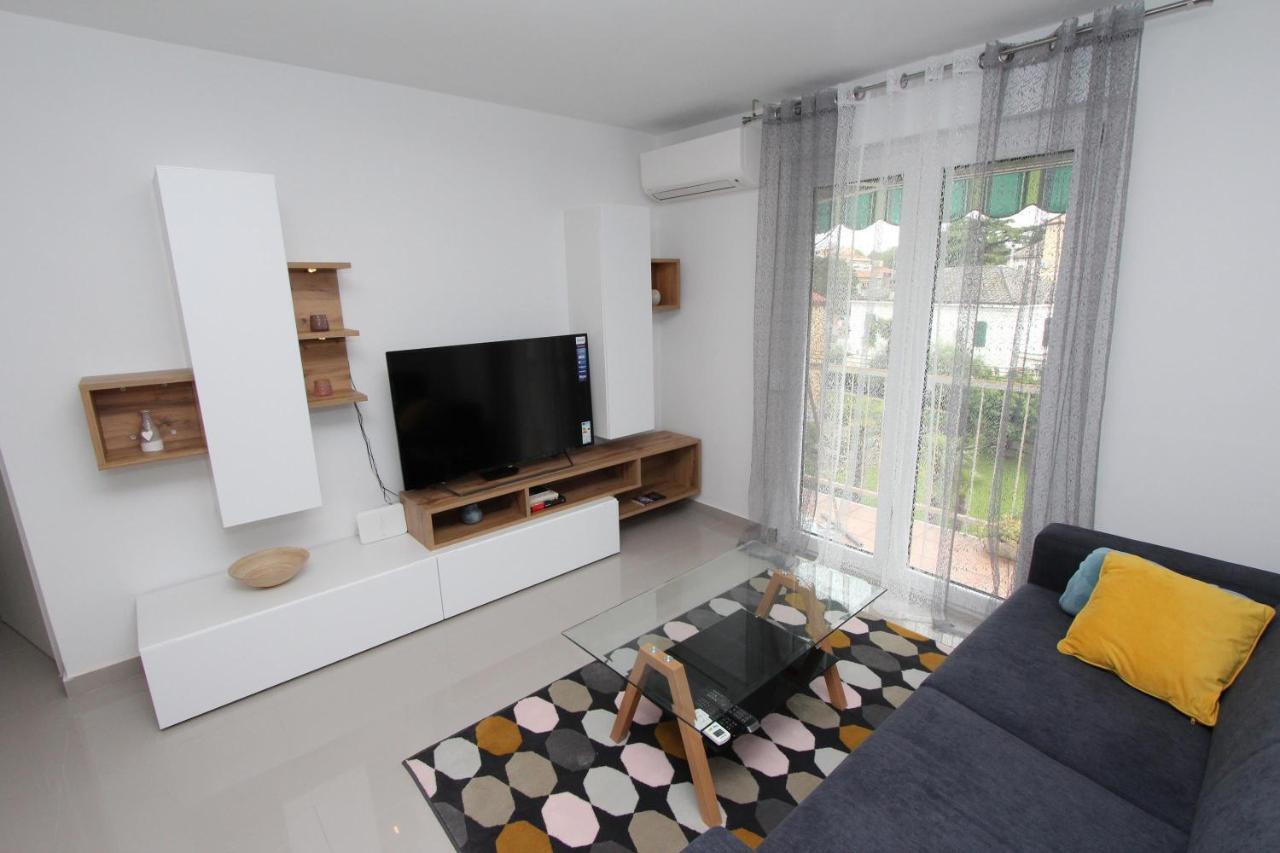 Apartment Sorriso 2 Rovinj Exteriör bild