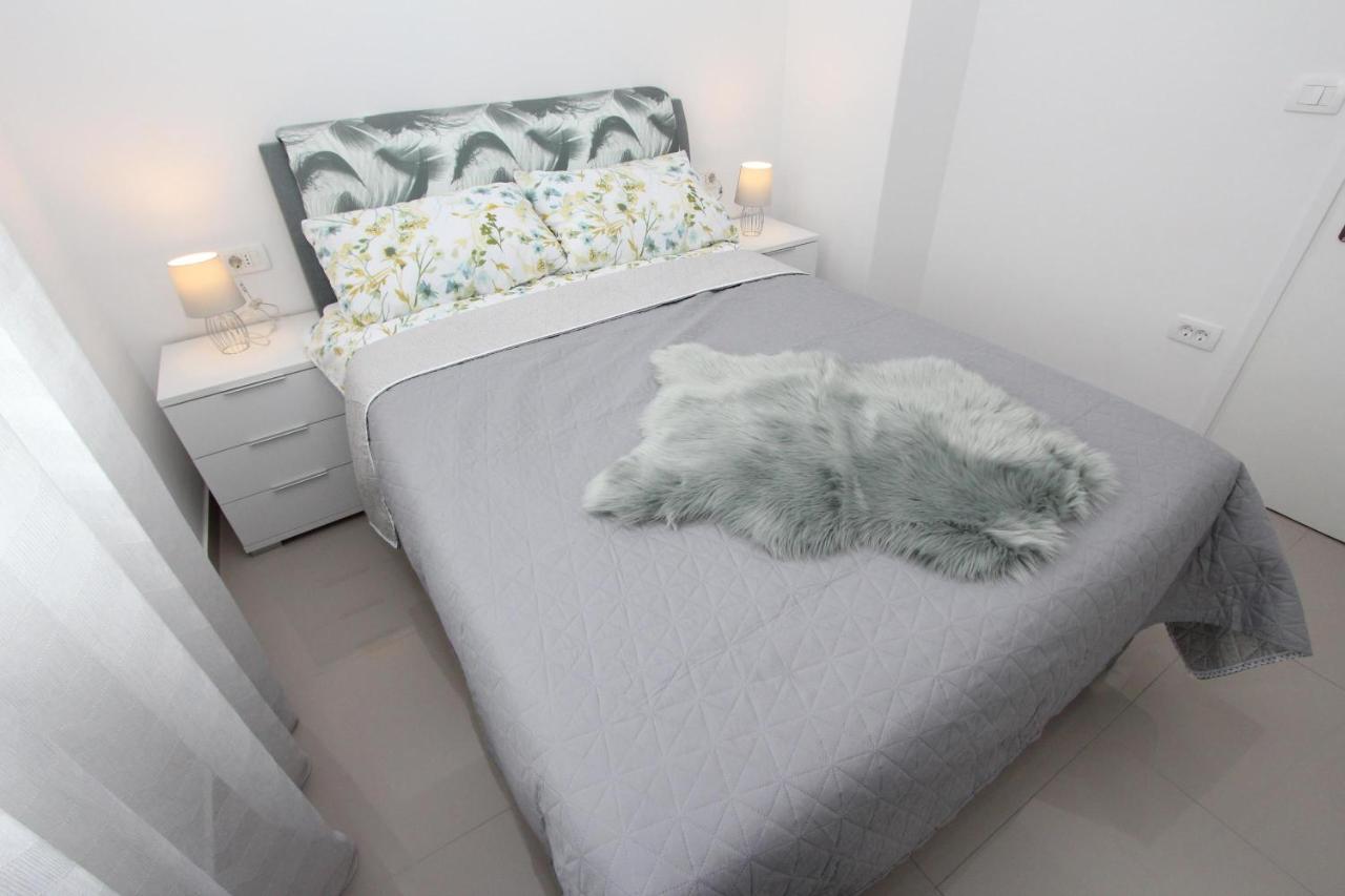 Apartment Sorriso 2 Rovinj Exteriör bild